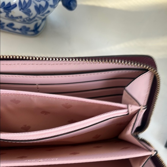 Kate Spade Pink and Red Wallet with Geometric Pattern NWOT no call outs - Picture 9 of 11